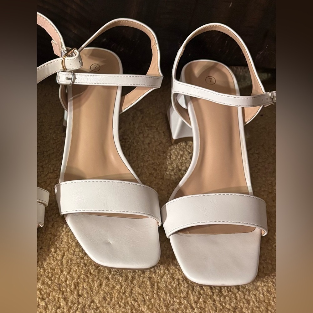 Mysoft dress sandals size 7
